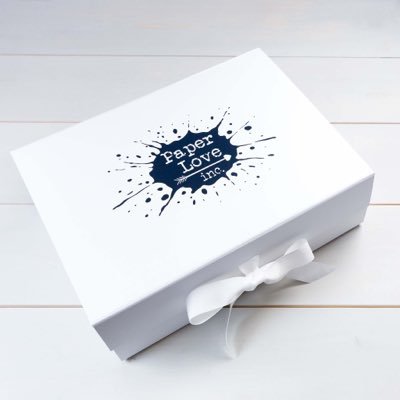Contemporary, unique and innovative, PaperLove inc. is a captivating brand creating wedding stationery with a touch of love!