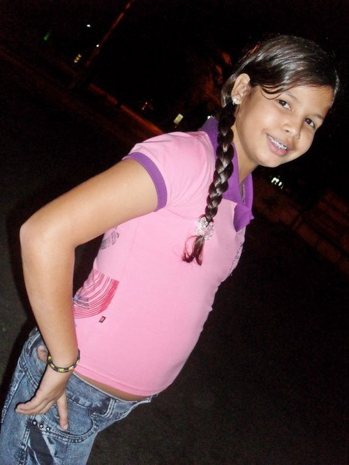 sou assim sou a menina que gosta de twittar