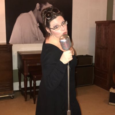 MsKatJax's profile picture. 