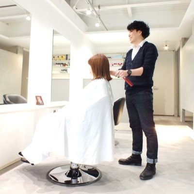 阪急高槻駅前で美容室k23hairの永田勝巳です。instagram→https://t.co/5r2jhuVvul