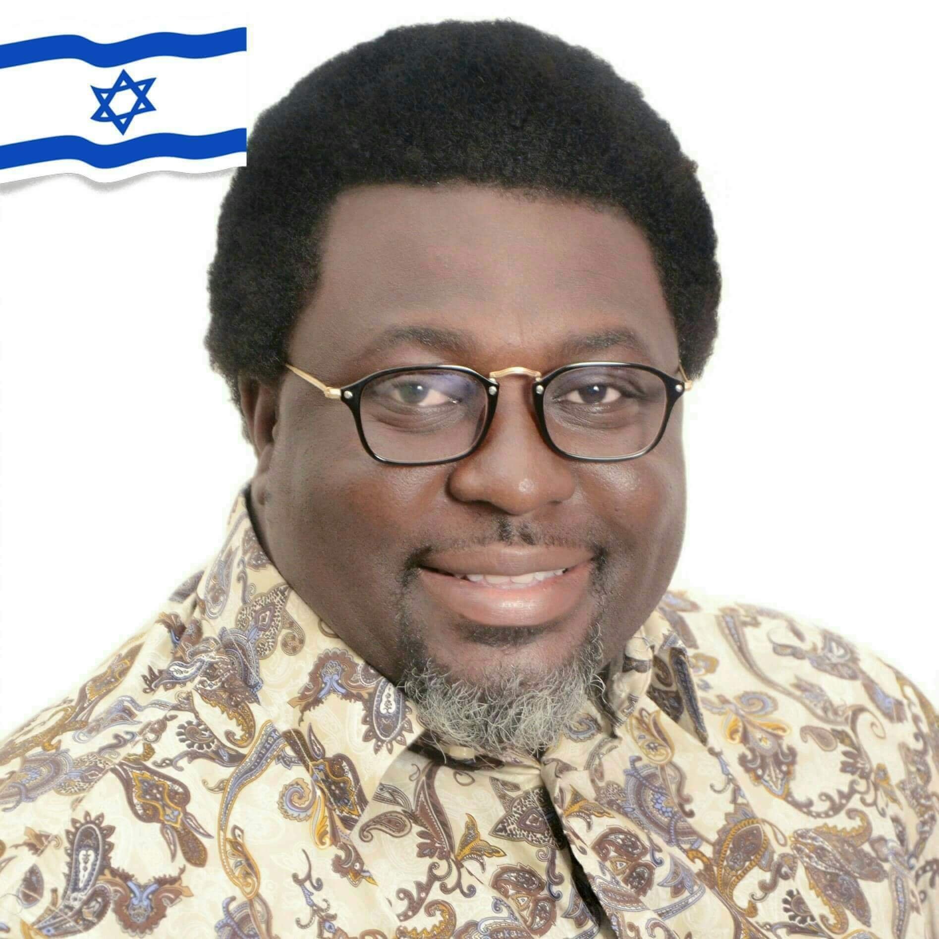 Prophète des Nations, Président Fondateur des Églises Charismatiques du Saint Esprit, Abidjan (Côte d'Ivoire) , j'aime beaucoup la parole de Dieu.