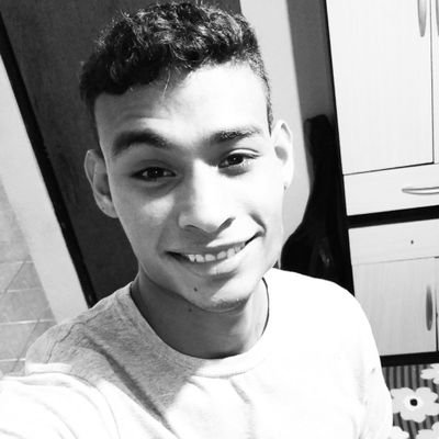 Universitário 📒
Baterista 🥁
Instagram https://t.co/6HJyTrGHSU
🏋️🚴🏊🏄🥊🎶🥊😍