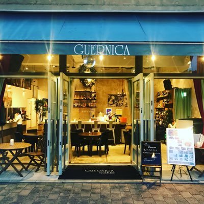 Italian & Spanish Dining Bar 不定期ではありますが週末にはイベントを行っております。