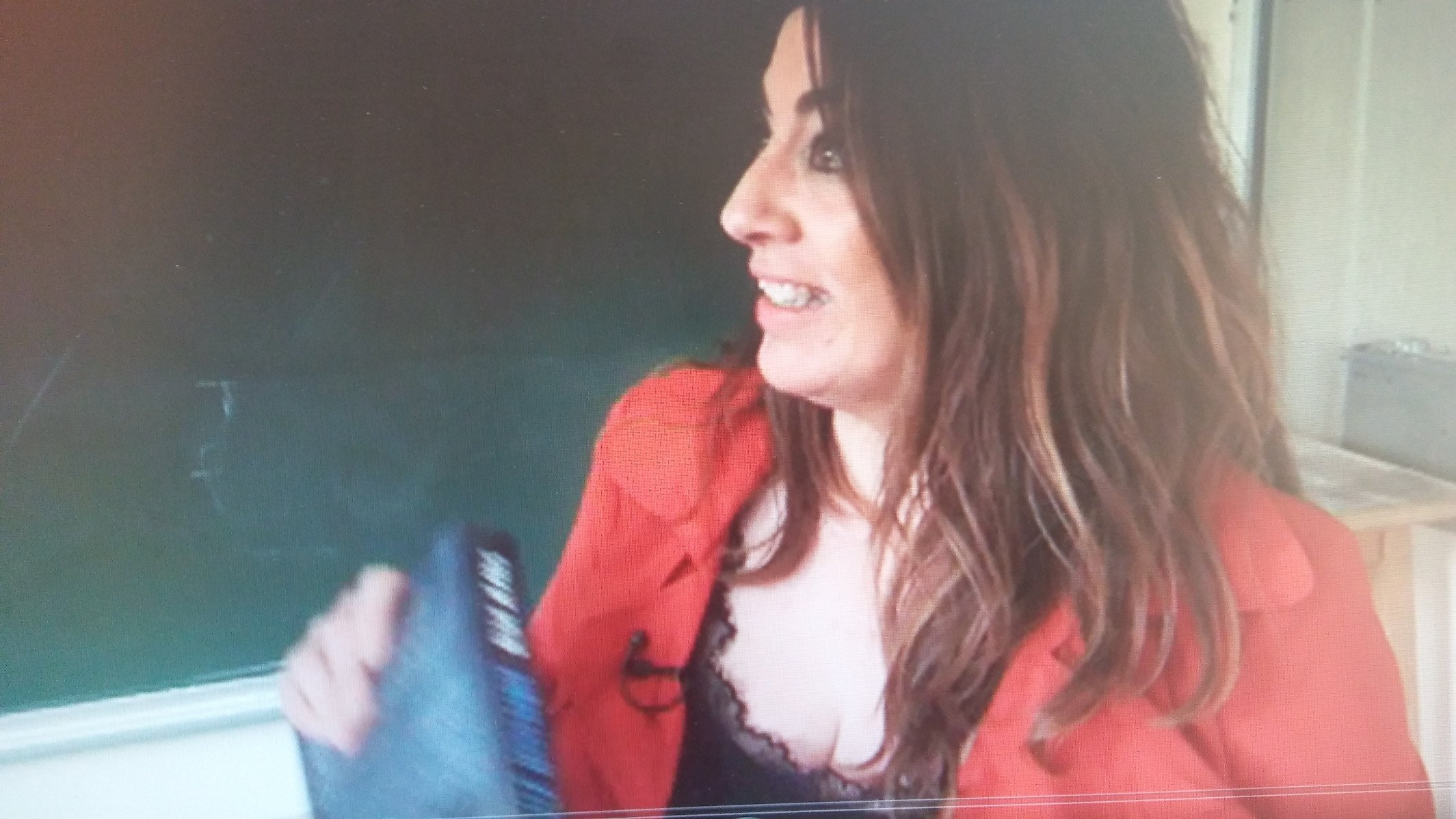 irenediaztribun's profile picture. Hola! Me llamo Irene y soy periodista. Tengo la suerte de tener La Tribuna, un programa donde me dejan libertad para crear ilusiones.