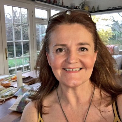 A busy 40 something working Mum of 2 but I'm making time to spread the word about this gorgeous, natural, skincare range