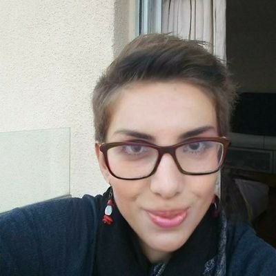 Πτυχιο Ελληνικης Φιλολογιας, Α.Π.Θ. MA in Linguistics, UCL.
