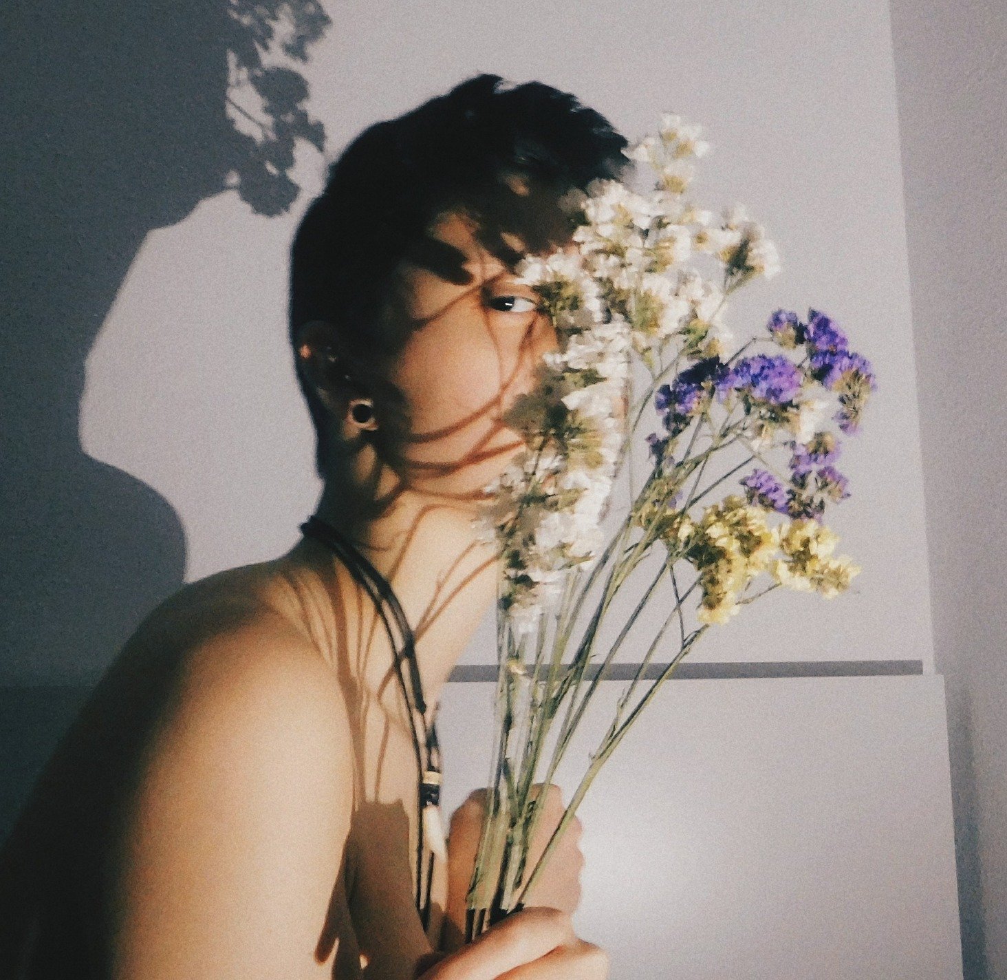 I think I saw you from my window, you were dancing in the pouring rain. ↓Poetry↓