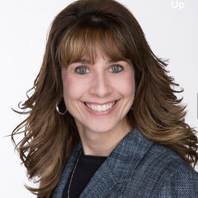 AmyEmlet's profile picture. 