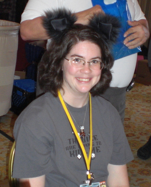 Artist, Panthers hockey fan, bookworm, dragon girl, and geek of many flavors.