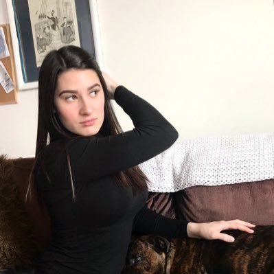 22 🇬🇧 movie maker 📹 YouTube - shannon O’flynn 👻 Snapchat - oflynn_shannon 📸 Instagram - _shannonoflynn_ I just love food! And good eyebrows. 💋