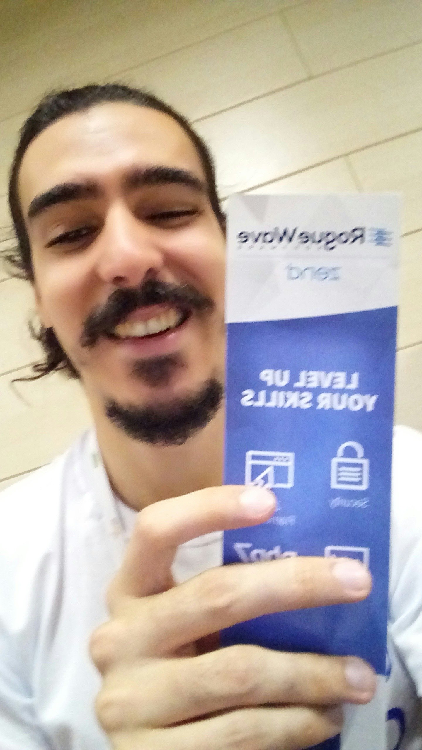 Developer @ W3Americas
Buhurt fighter @ Rosa de Ferro
Video game player @ home