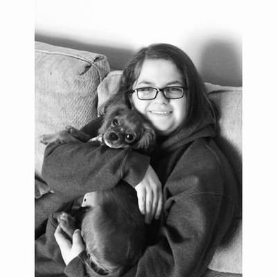 AllyRobinson17's profile picture. 