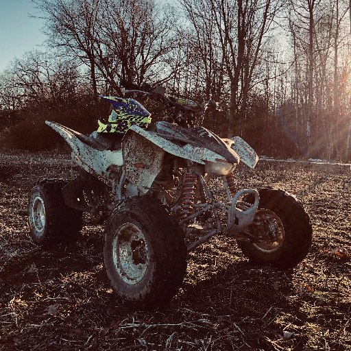 MotoDevin's profile picture. Love ridding dirt bikes and quads🤣