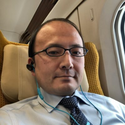 秋田県秋田市出身で、大学以来ずっと東京住まいです。大学は法学部法律学科でしたが、社会人生活は一貫して IT 業界です。 現在は、AI による戦略コンサルティングを主な業務としています。コカコーラ(早逝した母の遺伝?)とスターバックスの抹茶クリームフラペチーノがあれば生きていける、希少人種です♪