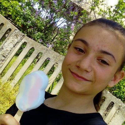 Elena98438435's profile picture. insta-elenastojanova345

snap-elena_eci345