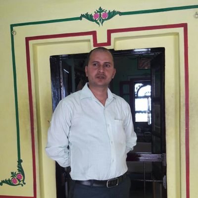 deependra_dk82's profile picture. happy