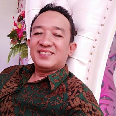 noprizal033's profile picture. 