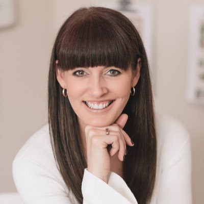 WEDDING PLANNER - Bridal boutique owner of 11 years turned wedding planner. Consider me your very own 'Wedmin' PA
