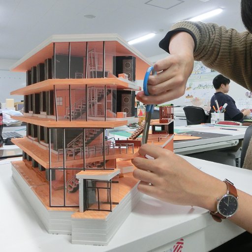 北海道芸術デザイン専門学校インテリアデザイン&コーディネーション専攻です。学生の作品や日常のようすなどをご紹介します。公式Instagram https://t.co/OiIyN1Nox6