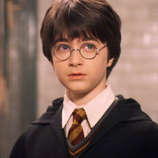 I love Harry Potter , If you love Harry Potter Follow me !!!!!!!!! Pictures of Harry Potter every day excited @HarryPotterQWE