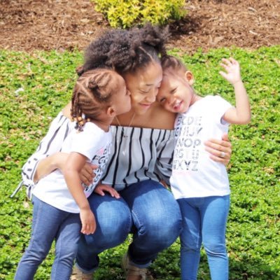 TwinkiePosh's profile picture. FTM of twins. Influencer. Photographer.