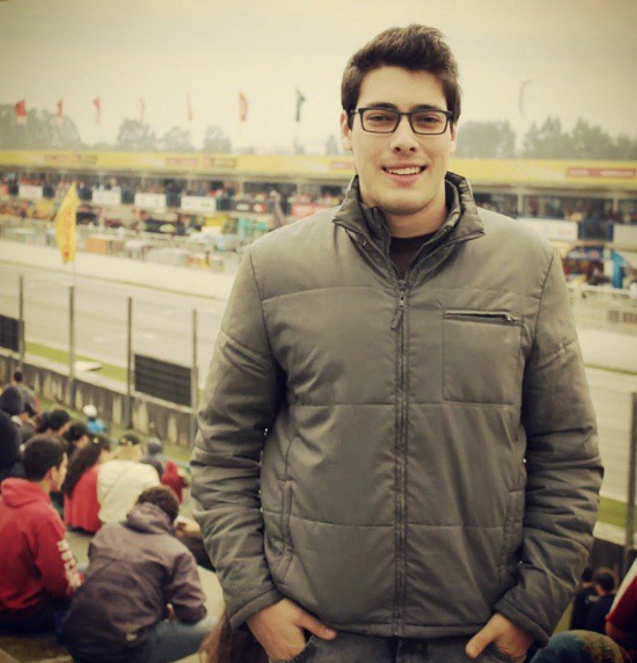 Dougsupla's profile picture. Escritor.