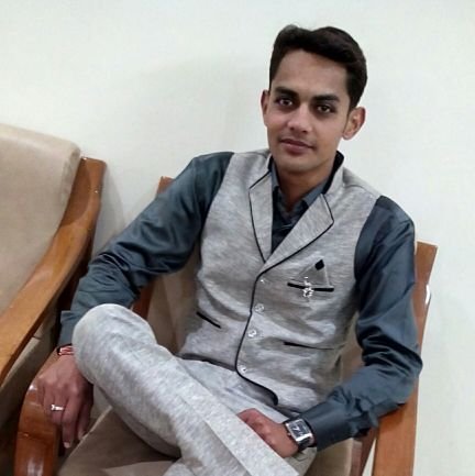 YogeshMalpani33's profile picture. 