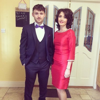 Seaniebah's profile picture. 