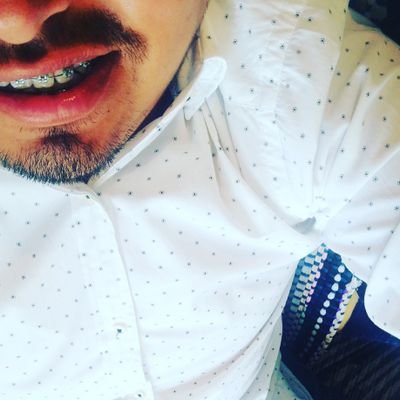 E L S h u y Oficial 😏
Labora Actualmente
*Coordinador del Área de Ventas en Chariot* *S.A CV.*🚗 ✈ 💼
Descripción Gráfica 📊
*Emprendedor* 🥇
*Humilde* 🙏