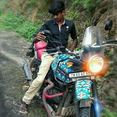 எண்ணம் போல் வாழ்க்கை
👊🏏My life is full damage💔
உலகத்தை நேசி ஒருவரையும் நம்பாதே
😃😃 Iam Thala fan 💪