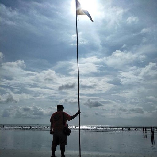 Fatbomz_Handy's profile picture. Fleksibel (Cinta Damai,Bebas Doktrin)|@handlethis_ent Managing Director|Punk Rocker|Juventus & Liverpool Hooligans |Yesterday Is History, Tomorrow Is Mistery