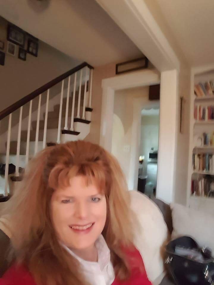 I'm a mother, wife, registered nurse, caretaker of all in my life who loves loves loves UK basketball! I also am a huge fan of cinema and appalachia :)