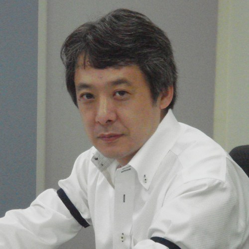 広告会社で企画系の仕事。学生時代は、早大ハイソでアルト。どういう訳か戦記もの、特に作戦系と空戦ものばかり読んでしまいます。