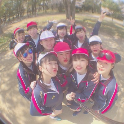 桜塚72期女子バレーボール部の共同アカ🌸→かのん🍑かのん🍏とうこ🍎のぞみ🍊ゆい🍋らな🍌さき🍉ゆいな🍇まこ🍓ゆうな🍈なつの🍒 計11人