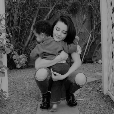 Victoria Vernier | Photographer | Work Around Your Budget | Work Around Your Schedule | Your Location Choice | Instagram: https://t.co/286v8BRKDB