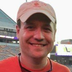 Avid Pearl Jam Fan and Father of Two. Web Designer and '98 Clemson Alum.