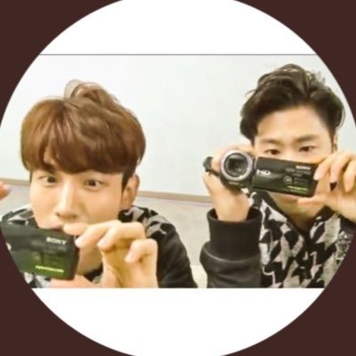 tvxq0424yc's profile picture. チャンミンの隣で笑うユノが好き。ユノを支えてくれるチャンミンが好き。TVXQ with Bigeast(*∵*)❤︎ビギ歴16年、SHINee☞ひょにゅよりオルペン💎輝く5人が大好きです《SWJ.B1A4.Bol4.SMF.seventeen