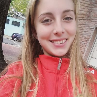 Twitter nuevo 😔
Juanita Isabella 💖
#SanLorenzo
▪️ No pueden vencer a quien nunca se rinde▫️