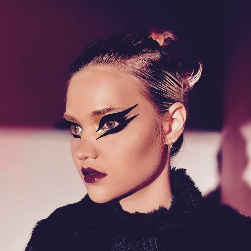London Makeup Artist Carlos Palma & Beauty Blogger Michelle Cuadra  Instagram @itgirlukbeauty