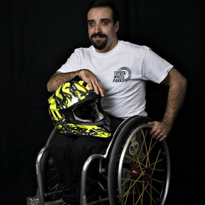 toniquinonero's profile picture. First spanish WCMX rider 
Founder of https://t.co/8YxbrzvUA6
2018 World Subchampion at WCMX Div. 1
9th in World at WCMX Open Division
--