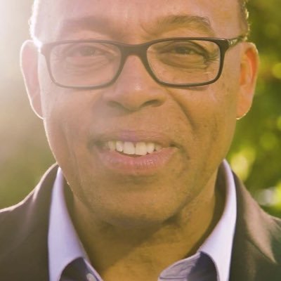 Sen. Reggie Thomas Profile