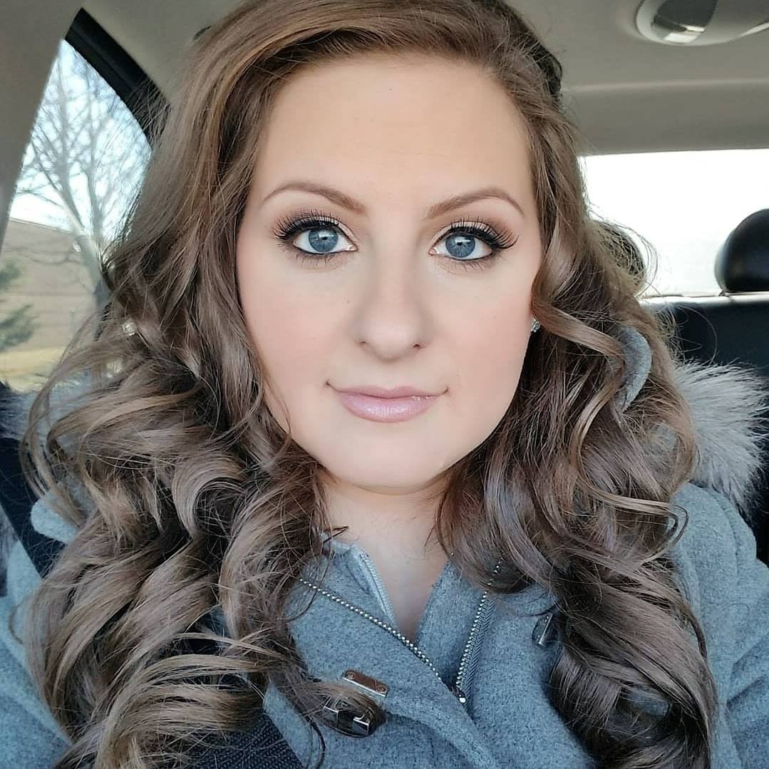 RachelFlynnArt's profile picture. Artist
Oil Painter, Denim Jacket collab with Bridal Rush, Mom Work: The Balancing Gratitude Journal, #NFT #GM drop this week: