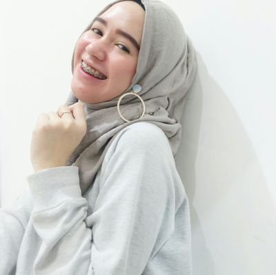 artika_art's profile picture. 