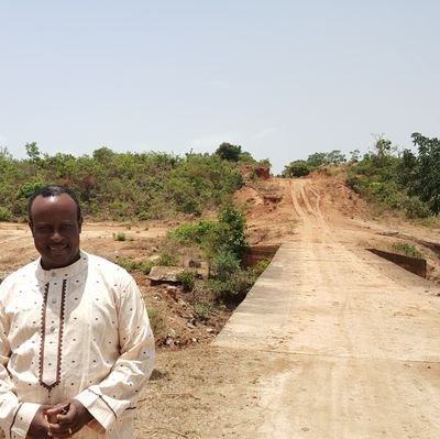 YDadem's profile picture. Law teacher