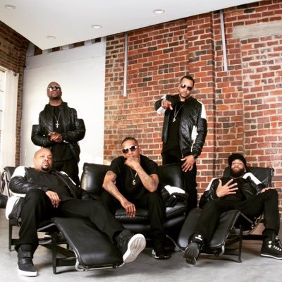 R & B Group Hi-Five (KISSING GAME) For bookings contact (718) 612-7861 #hifivemusic #RnB #music #group #kitkat https://t.co/XFjNaCzOBJ