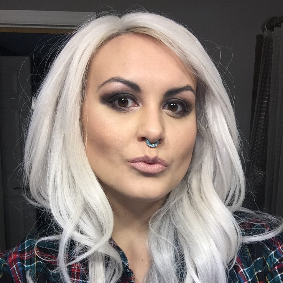 tabithaaa__xo's profile picture. MD 🦀 410 ➡️ DE 🌸 302 ♎️ IX-XXVI-MCMXC 👱🏼‍♀️ Eccentric. 🙃 Eclectic. 💀 Horror. 🖤 Daniel. 🏳️‍🌈🗝❄️🦄🧜🏼‍♀️🦖⚰️💎🎮🥂🍭🌮🚙🐾