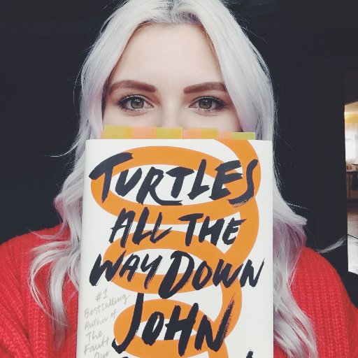 BooksofHoney's profile picture. Proud Slytherin 🐍 Book addict 📚 Tea addict ☕️ Cat addict 🐱 Music addict 🎧 I know I have a lot of addiction but I’m sweet like honey 🍯