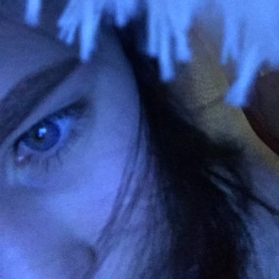 SewaXennka's profile picture. это просто возраст такой