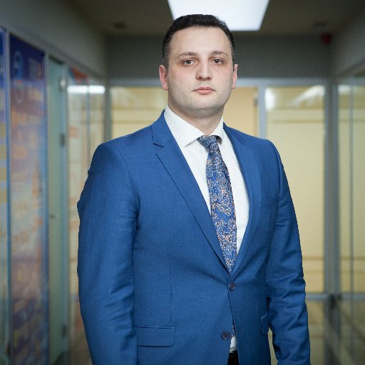 Finance and investment professional having strong advisory background with industry CFO experience, blockchain enthusiast, crypto investor