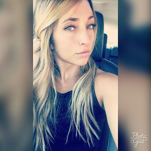 AshleyBueghly's profile picture. 😀